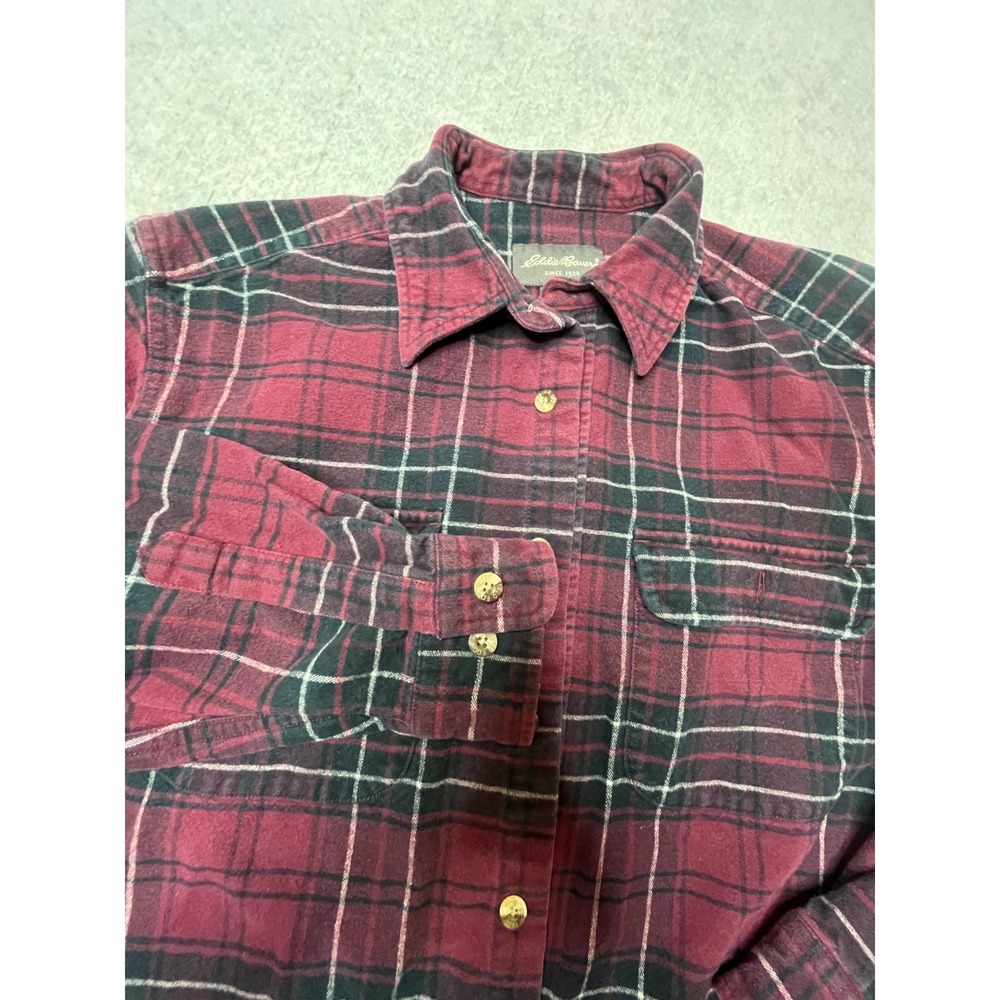 Eddie Bauer VINTAGE Mens Flannel Shirt M Burgundy Black Plaid Cotton Button Down